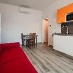 Al 13 - Lakeside Leisure & Business * Στρέσα