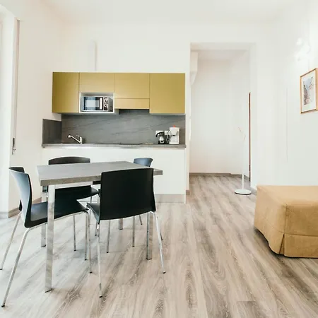 Al 13 - Lakeside Leisure & Business Appartement Stresa