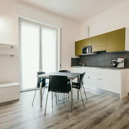 Apartman Al 13 - Lakeside Leisure & Business Stresa