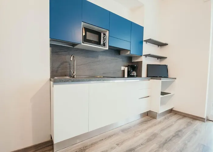 Al 13 - Lakeside Leisure & Business Lejlighed Stresa