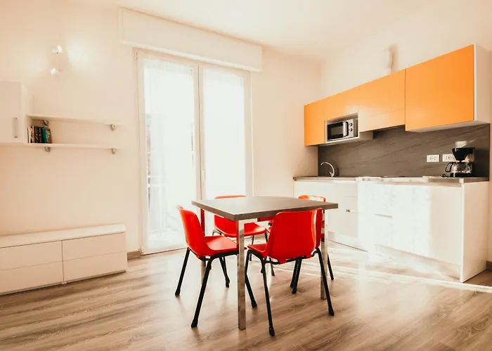 Apartman Al 13 - Lakeside Leisure & Business Stresa