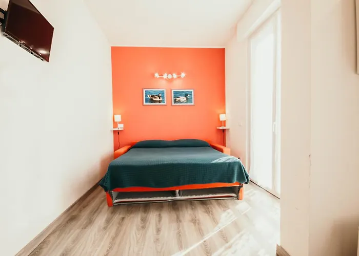 Al 13 - Lakeside Leisure & Business Apartman