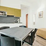 Al 13 - Lakeside Leisure & Business * Stresa