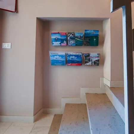 Al 13 - Lakeside Leisure & Business Stresa